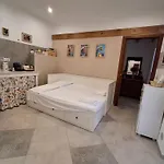 7 Botti 招待所